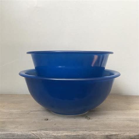 Cobalt Blue Pyrex Bowls Set Of Two Nesting Bowls 323 Etsy Nesting