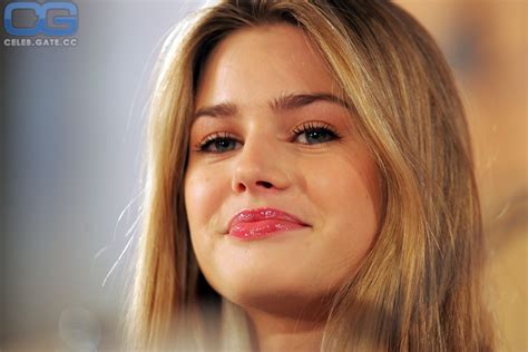 Vanessa Hessler Nude Pictures Photos Playboy Naked Topless Fappening