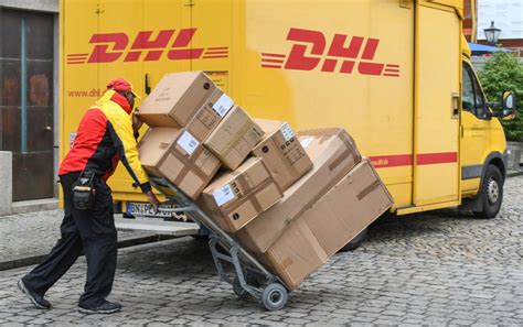 Dhl Kunden Warten Verzweifelt Auf Pakete Das Sagt Dhl Dazu