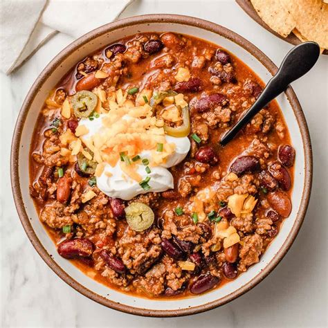 Easy Slow Cooker Chili Recipe - Little Spoon Farm