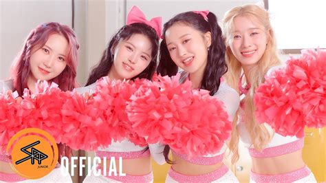 Rocking Doll 록킹돌 Pom Pom Special Clip Youtube