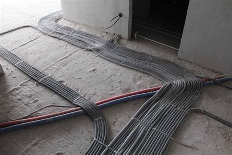 Проводка под стяжкой - Тонкости монтажа электропроводки в полу