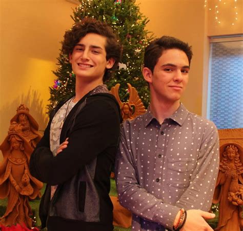 Aristemo El Romance Adolescente Gay De Mi Marido Tiene M S Familia Que Conquist La Tv