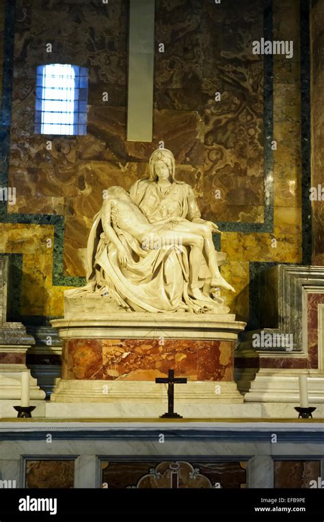 Michaelangelo Pieta Hi Res Stock Photography And Images Alamy