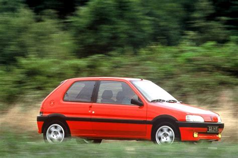 106 celebrates 30th anniversary in Sochaux - Peugeot Vintage