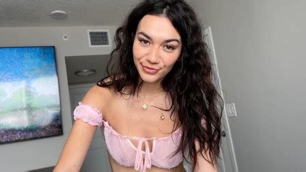 Married Neighbor Accidentally Airdrops Me Nudes Gets Fucked Raw Rosie Rider Free Sex Video