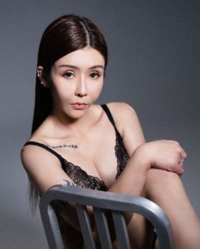 Su Yutang Model Page XVIDEOS