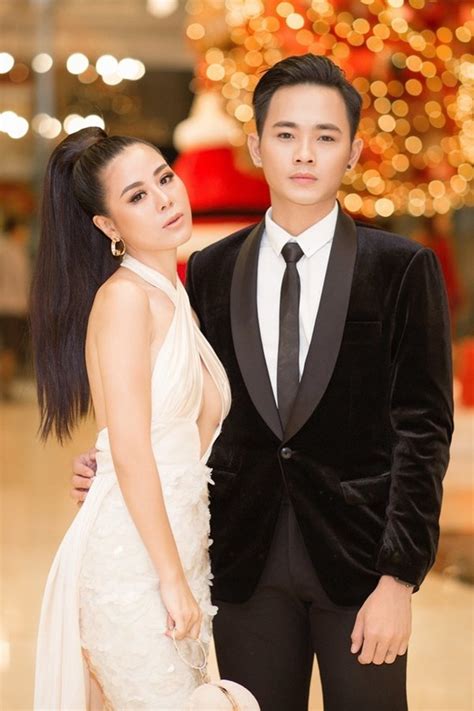 Hot boy làng hài Anh Tú Từ chàng phụ hồ đến Quán quân Cười xuyên Việt cưới hot girl cô chủ