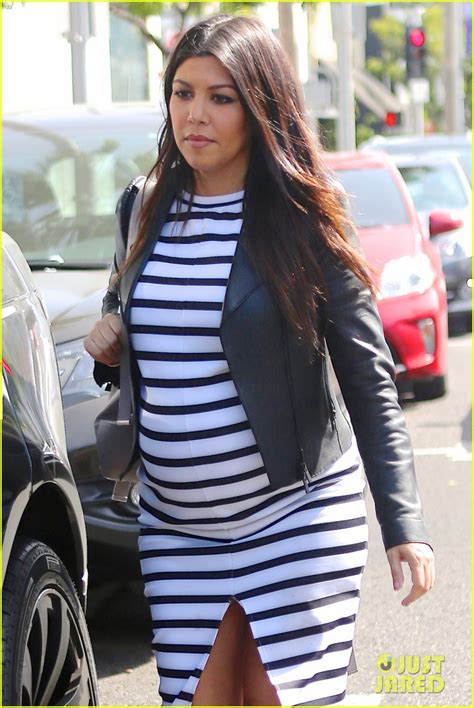 Kourtney Kardashian Brings Growing Baby Bump To Lunch With Kendall ...