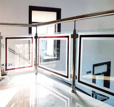 Silver Stainless Steel Glass Balcony Railing At Rs 800 Feet In South 24