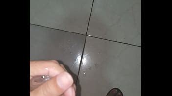 Gordinho Batendo Uma E Gozando XVIDEOS