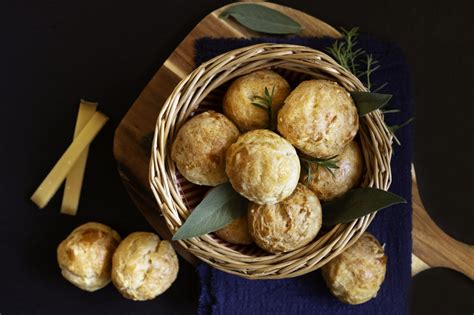 La recette des gougères au cantal de Laurent Mariotte Marie Claire