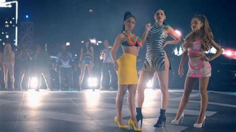 Nicki Minaj Ariana Grande Jessie J Unveil Colorful Bang Bang Video