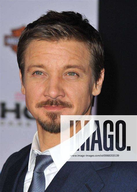 Nov Los Angeles California U S Jeremy Renner Attending