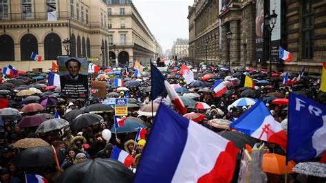 Covid 19 Regain De Mobilisation Contre Le Pass Sanitaire Et Le Projet