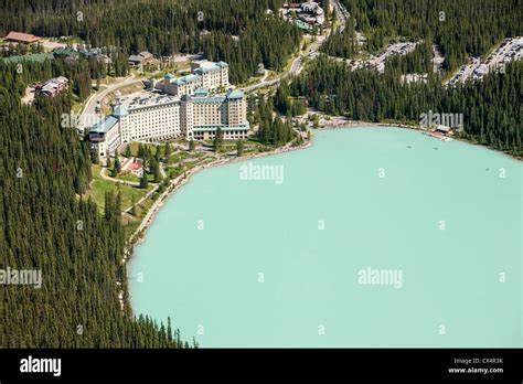 Lake Louise In The Canadian Rockies Stock Photo Alamy