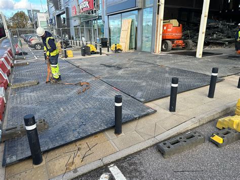Heavy Duty Pavement Protection | Road Plate Hire