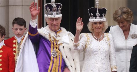 Rei Carlos Iii E A Rainha Camilla S O Oficialmente Coroadas Em