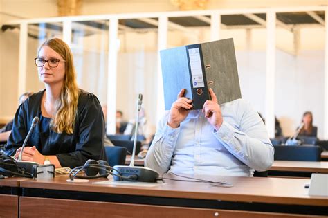 Frau nach Sex erwürgt und im Wald abgelegt Mann vor Gericht MOPO