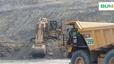 Excavator Cat Hd Cat Mining Acess Youtube