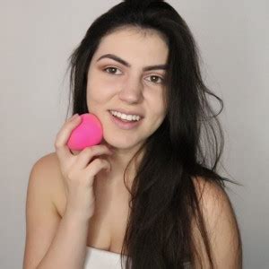 Naked Truth About Mikaela Pascal Age Height Boyfriend