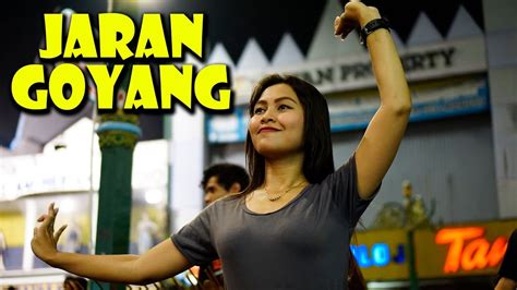 Vita Alvia Jaran Goyang Covered Angklung Malioboro Pengamen Jogja