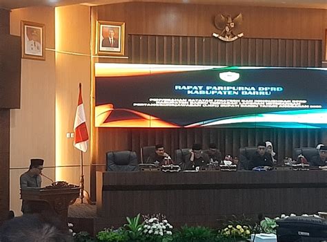 Dewan Beri Catatan Penting Lkpj Bupati Barru Ujung Jari