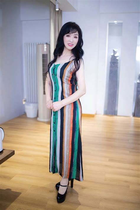 On Twitter Milf Mature Asian Chinese Photograph