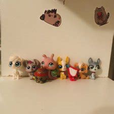 Лот различных маленький игрушек для кукол (lps, пушистые, шопкинс ...