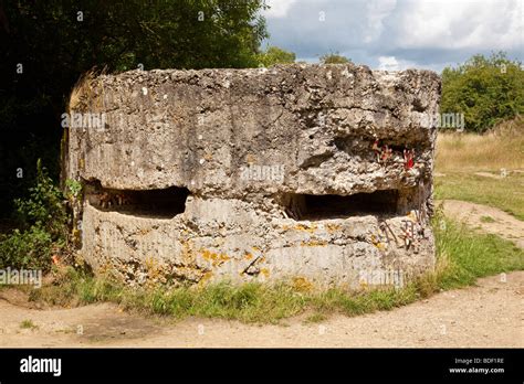 Concrete Machine Gun Pillbox Hi Res Stock Photography And Images Alamy