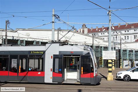 Österreich Straßenbahn Wien Triebwagen 616