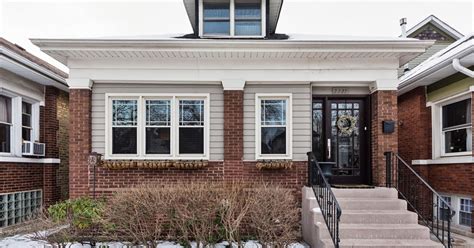 The Chicago Real Estate Local Video Lincoln Square Chicago Bungalow