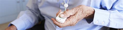 Senior Medical Alert Systems in Canada: Which One is Right for You ...