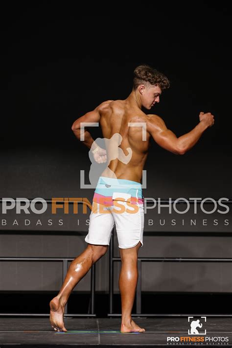 Mens Physique Prejudging Pro Fitness Photos