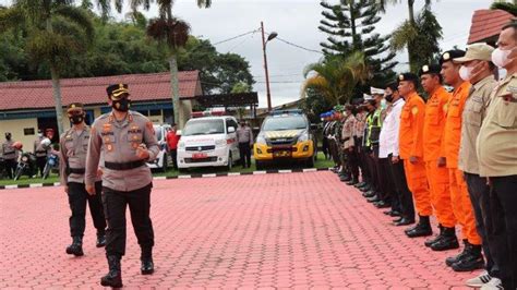 Permatang Strategi Tangani Bencana Kapolres Toba Apel Konsolidasi