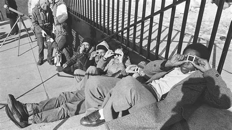 Photo: 45 Years Ago, Chicagoans Looked to the Sky for Another Solar Eclipse | WTTW Chicago