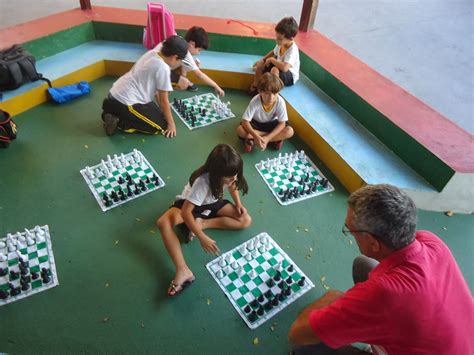 Escola Caminho Do Sol - EM DIA COM CSOL: Aulas de Xadrez na Escola Caminho do Sol já é uma ...
