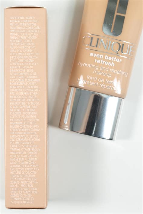 Clinique Even better Refresh Foundation - Tragebilder - InnenAussen