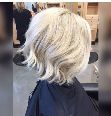 Shorthair Blonde Curls