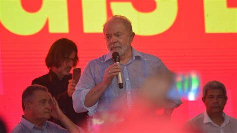 Lula tem gabinete de transição formado por maioria de homem branco e