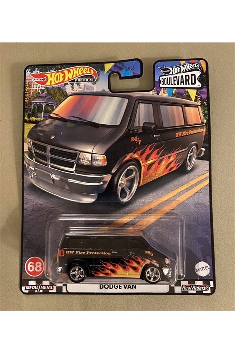 HOT WHEELS Boulevard 68 Dodge Van Black Fiyatı Yorumları