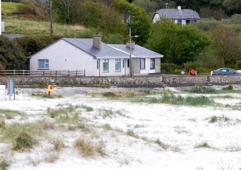 Beach House - Narin: Self Catering Cottage in Donegal, Ireland