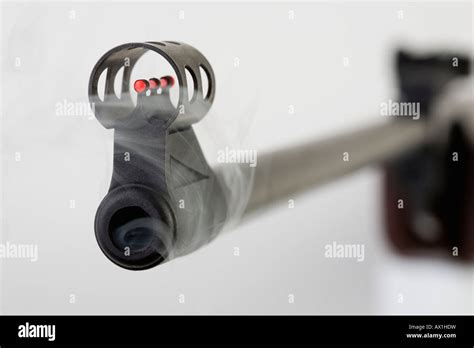 Smoking gun hi-res stock photography and images - Alamy