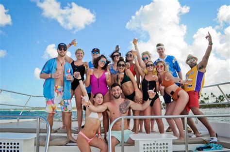 Booze Cruise - STSTravel.com Blog