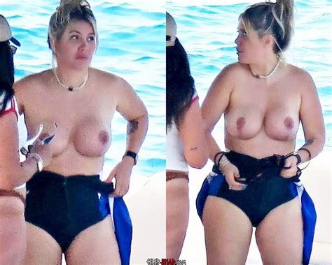 Wanda Nara S Nude Tits Out On The Open Ocean