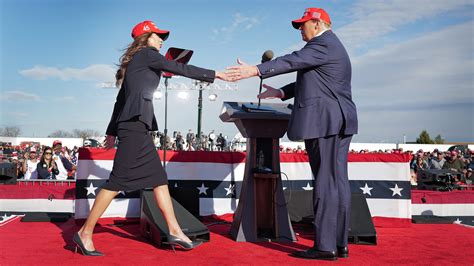 Kristi Noem Gets a MAGA Makeover - The New York Times