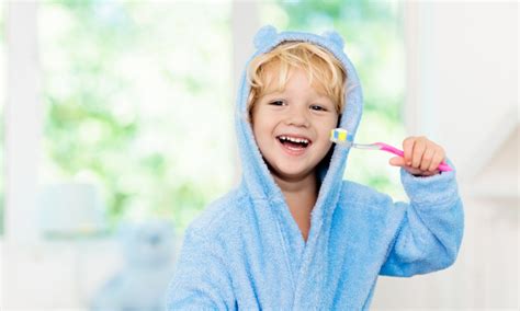 Как научить ребёнка чистить зубы?