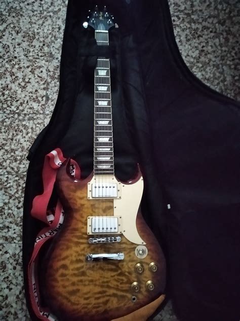 GREG BENNETT TORINO - #7408038 - su Mercatino Musicale in Chitarre