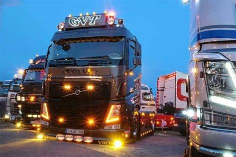 Volvo Trucks Truck Lights Cool Trucks All Over The World Night