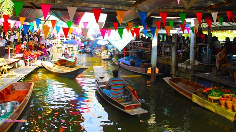 Taling Chan Floating Market | While Travelling